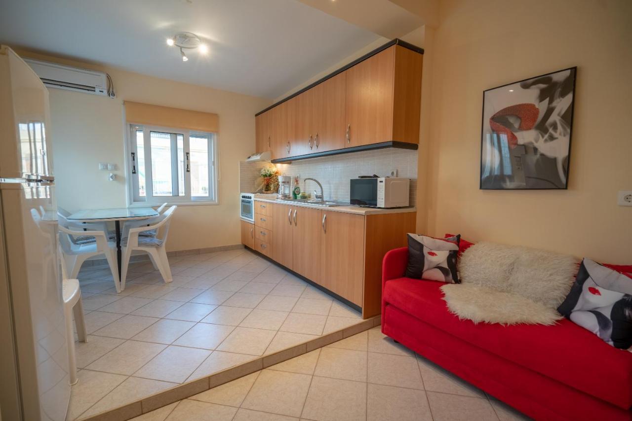 Attica Train Station 1 Bedroom 4 Pers Apartment 아테네 외부 사진