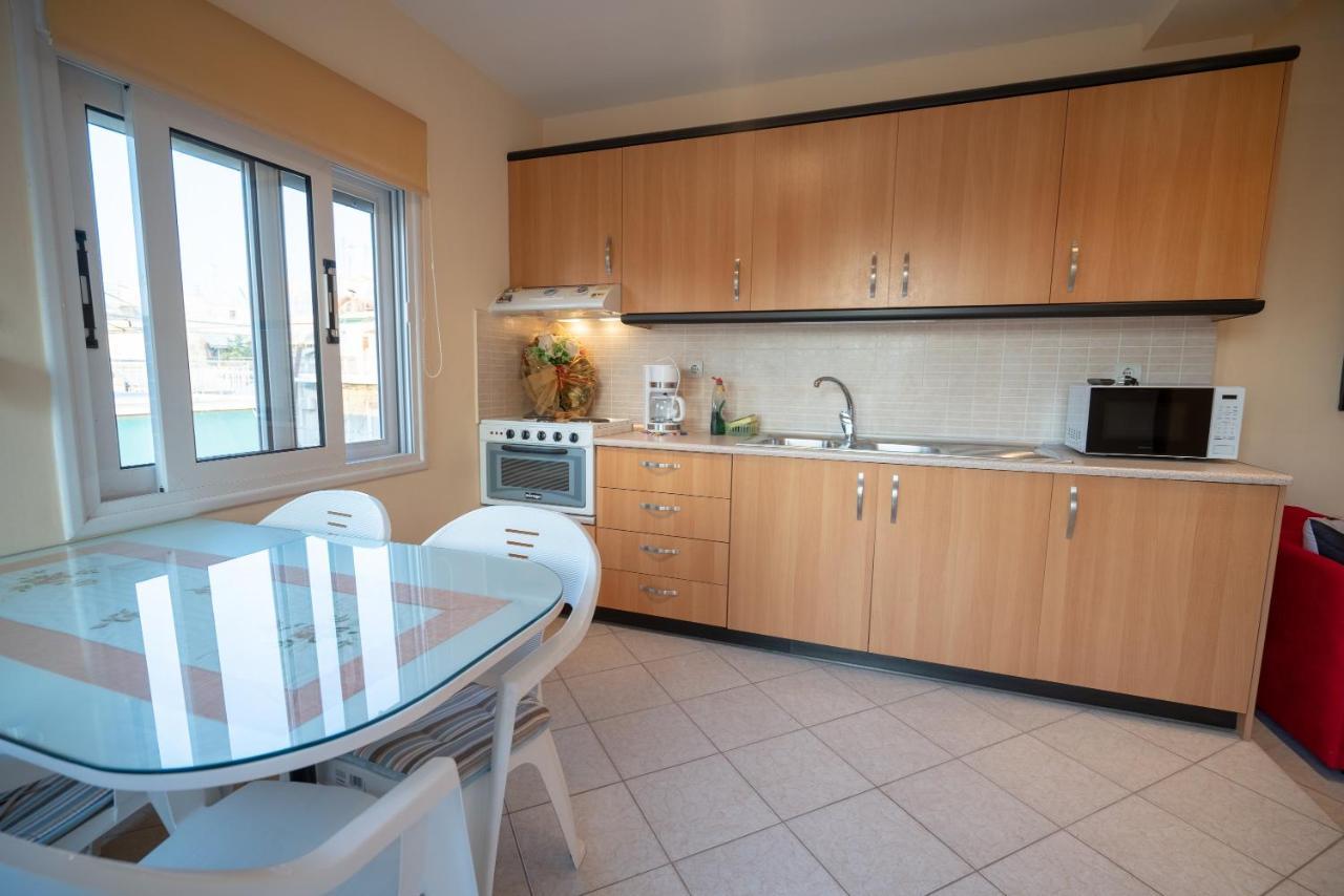 Attica Train Station 1 Bedroom 4 Pers Apartment 아테네 외부 사진